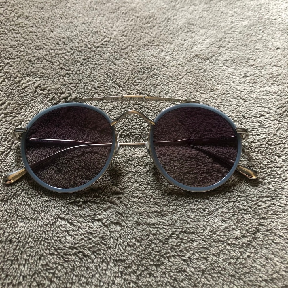 John Varvatos V523 Gradient Round Sunglasses